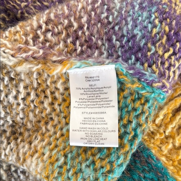 Multicolor Knit Women's Sweater - Picture 10 of 10